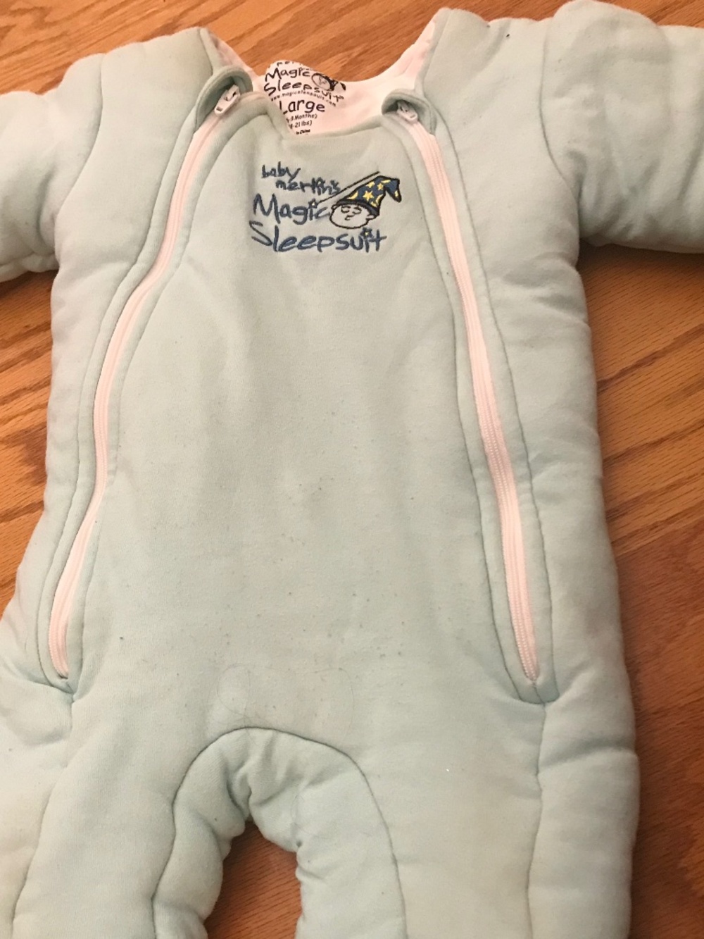 BABY MARLINS MAGIC SLEEPSUIT SIZE 6-9 MONTHS